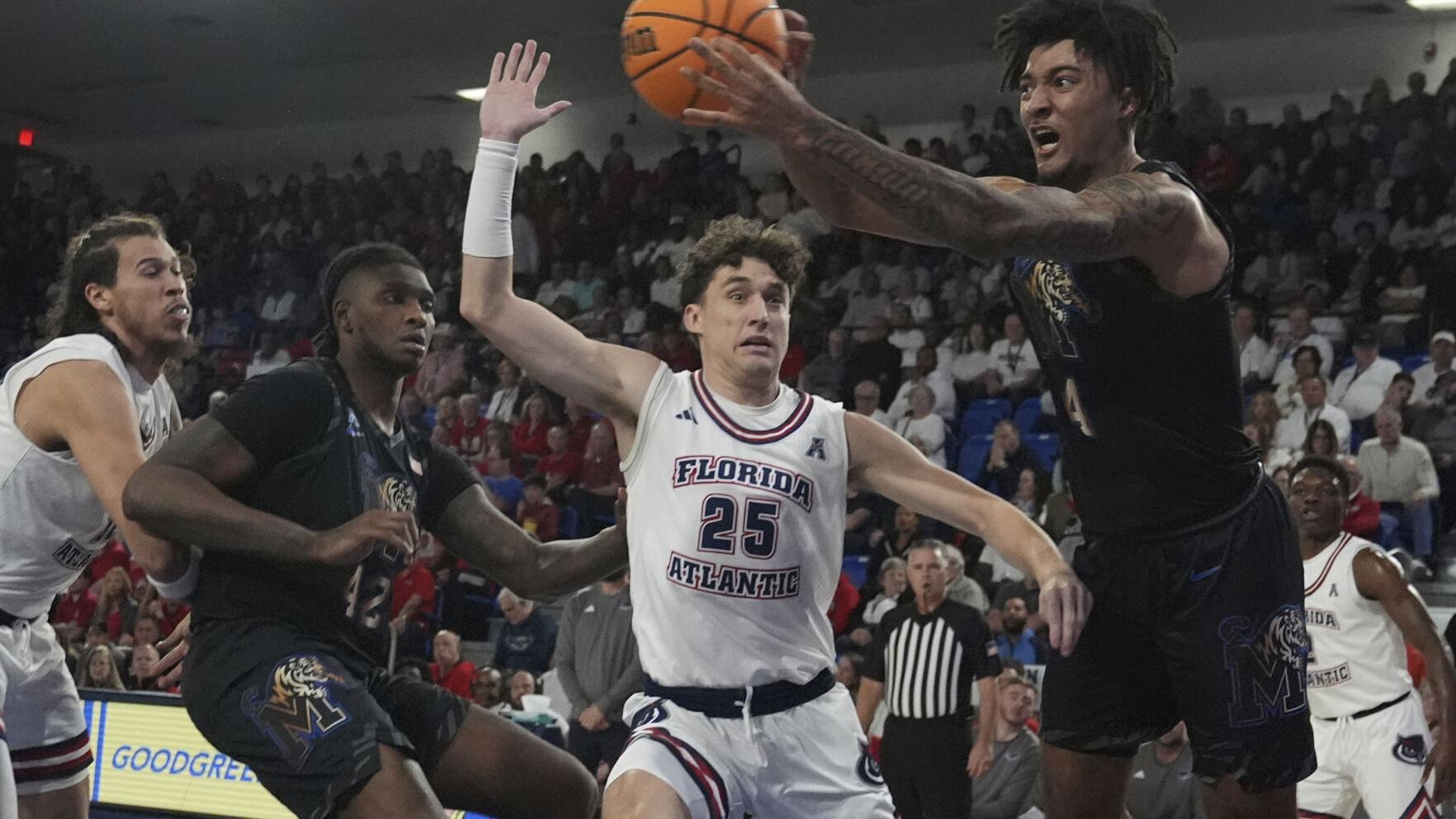 Hunter and Haggerty lead No. 21 Memphis to 90-62 win at Florida Atlantic